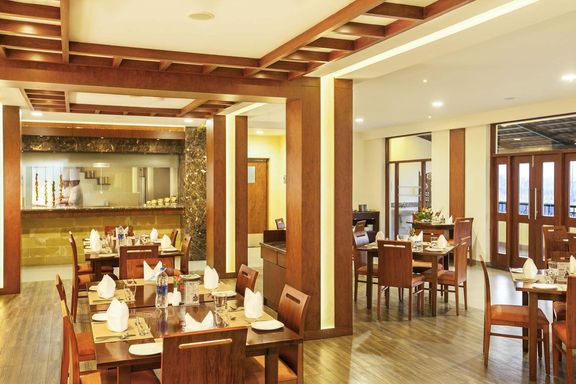 Sterling Ooty Elk Hill Hotell Exteriör bild